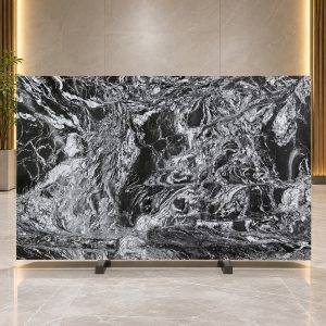 Mẫu đá ốp cầu thang granite black forest sang trọng